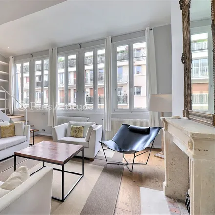 Rent this 1 bed duplex on 9 Avenue des Chasseurs in 75017 Paris, France