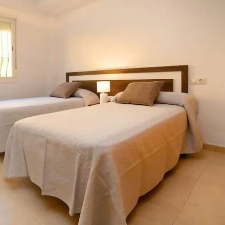 Rent this 3 bed house on Bloques Jalón in avinguda de la Generalitat Valenciana, 03727 Xaló