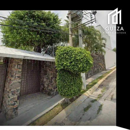 Buy this studio house on Avenida Estado de Puebla in Fraccionamiento Burgos, 62584 Tres de Mayo