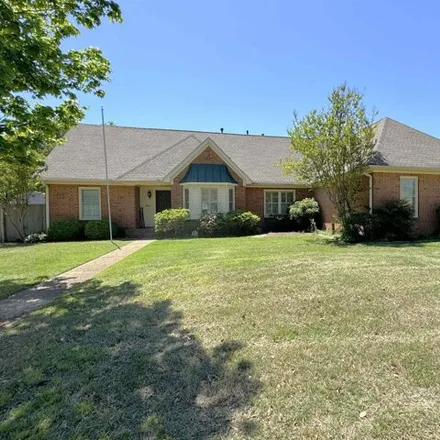 Image 1 - 325 Cedar Brook Drive, Collierville, TN 38017, USA - House for rent