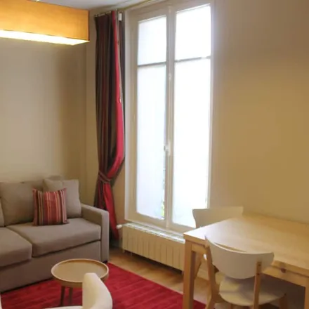 Image 2 - Dijon, Côte-d'Or, France - Apartment for rent