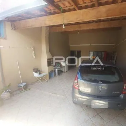 Buy this 2 bed house on Rua Doutor Morency Arouca in Residencial Monsenhor Romeu Tortorelli, São Carlos - SP