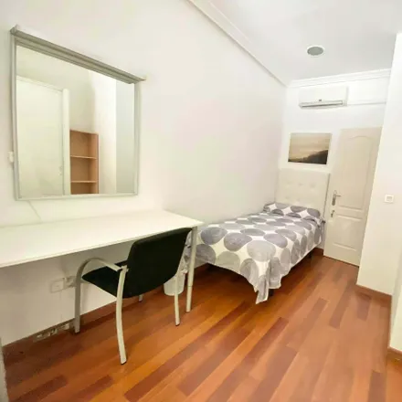 Rent this 1 bed room on Calle de Gaztambide in 7, 28015 Madrid