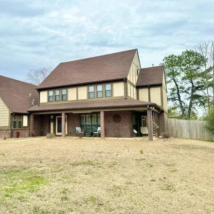 Buy this 5 bed house on 1184 Orleans Place in Tupelo, MS 38801