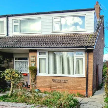 Buy this 3 bed duplex on Newlands Road in Warrington, WA4 2DS