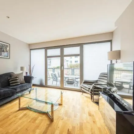 Image 2 - 7 Western Harbour Midway, City of Edinburgh, EH6 6LE, United Kingdom - Apartment for sale