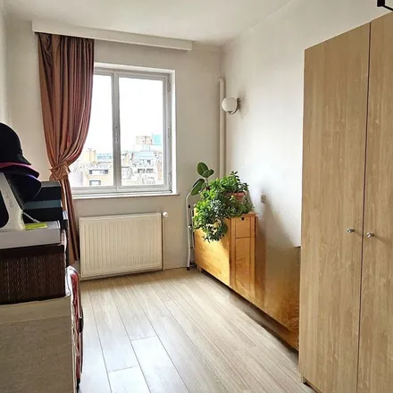 Rent this 2 bed apartment on Rue de Suisse - Zwitserlandstraat 39 in 1060 Saint-Gilles - Sint-Gillis, Belgium