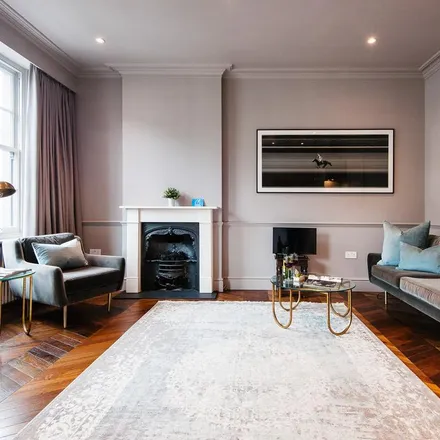 Rent this 1 bed apartment on 30 Chilworth Street in London, W2 6DT