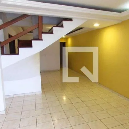 Rent this 4 bed house on Rua Pedro Pedrão in Parque Assunção, Taboão da Serra - SP