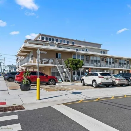 Buy this 1 bed condo on 414 East 4th Avenue in North Wildwood, Cape May County