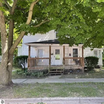 Buy this 4 bed house on 435 South Franklin Street in Mount Pleasant, MI 48858