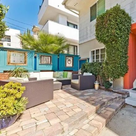 Image 4 - 1262 Ozeta Terrace, West Hollywood, CA 90069, USA - House for rent