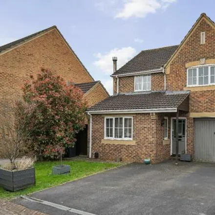Buy this 4 bed house on Pavely Gardens in Trowbridge, BA14 7LW