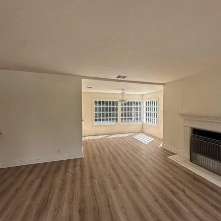 Image 4 - 358 North Bundy Drive, Los Angeles, CA 90049, USA - House for rent