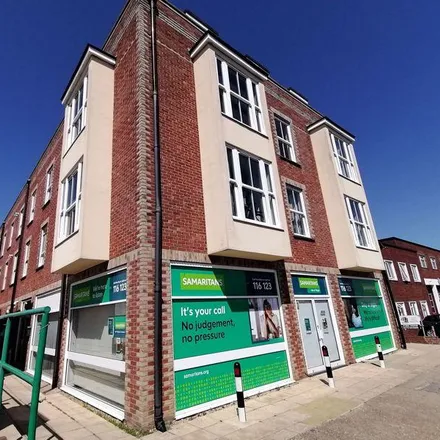 Image 1 - Market Place, South Street, Newport, PO30 1JH, United Kingdom - Apartment for rent