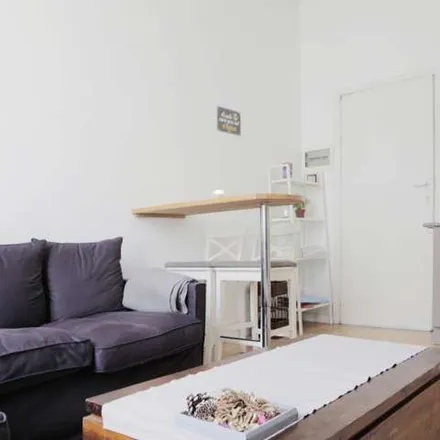 Rent this 1 bed apartment on Chaussée d'Ixelles - Elsense Steenweg 273 in 1050 Ixelles - Elsene, Belgium