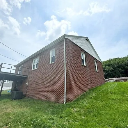 Image 5 - 5024 B F Buchanan Hwy, Tazewell, Virginia, 24651 - House for sale