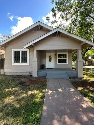 Buy this 3 bed house on 3000 N Sutter St in Stockton, California