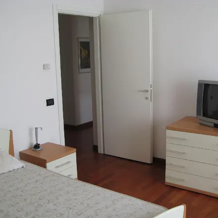 Rent this 2 bed apartment on Via Dario Delù in 35131 Padua Province of Padua, Italy