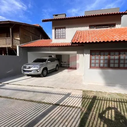 Buy this 4 bed house on Rua Jacarezinho in Pineville, Pinhais - PR