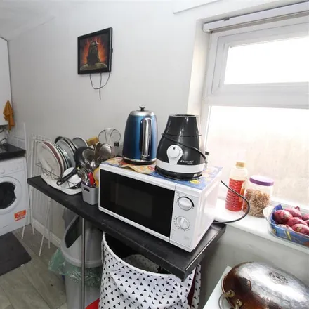 Rent this 3 bed house on Lower Cathedral Road in Cardiff, CF11 6LU