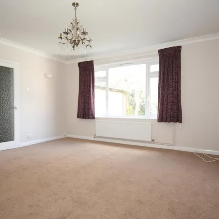 Image 3 - unnamed road, Old Woking, GU22 7SA, United Kingdom - Apartment for rent