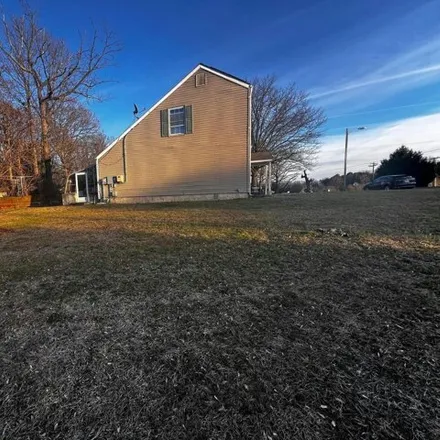 Image 3 - 57 Sunset Drive, Clementon, Camden County, NJ 08021, USA - House for sale