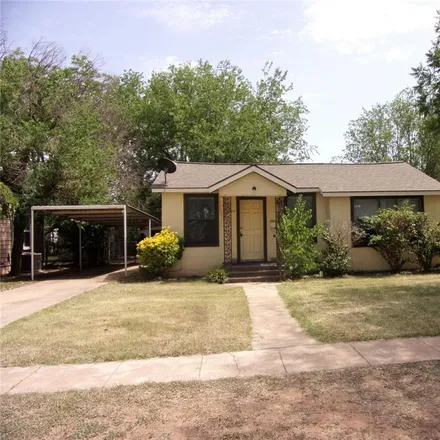 Buy this 3 bed house on 1103 West Woodlawn Street in San Saba, TX 76877