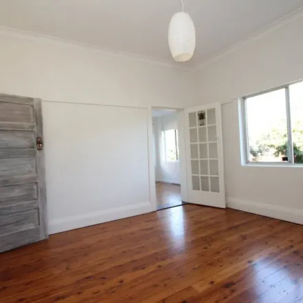 Image 3 - 122 Bundock Street, South Coogee NSW 2034, Australia - Apartment for rent