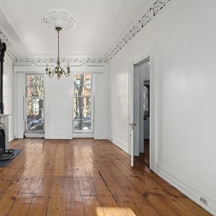 Image 2 - 232 Bergen Street, New York, NY 11217, USA - Townhouse for sale