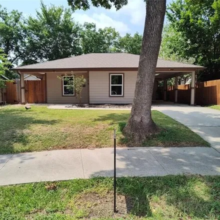 Buy this 3 bed house on 143 West Ellaine Avenue in Pasadena, TX 77506