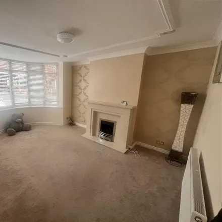 Image 3 - 69a The Crescent, Walsall, WS1 2DA, United Kingdom - House for rent