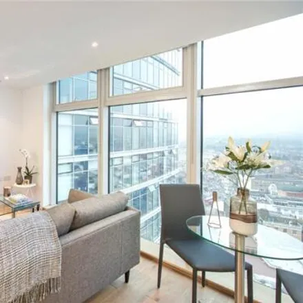 Image 1 - Pioneer Point, Winston Way, London, IG1 2ZE, United Kingdom - Room for rent