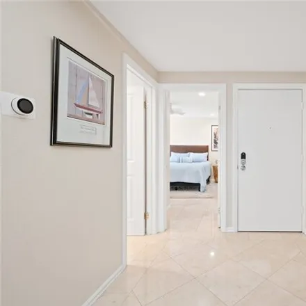 Image 2 - 6961 Marina Pacifica Drive, Long Beach, CA 90803, USA - Condo for sale