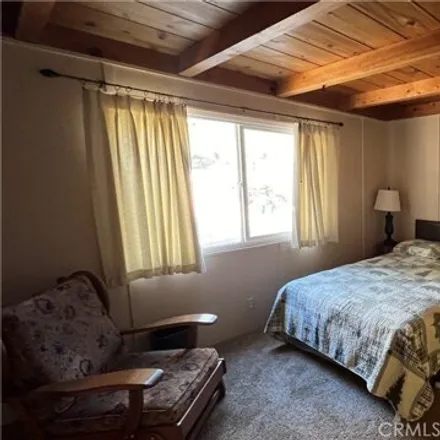 Image 7 - 33269 Wild Cherry Drive, Green Valley Lake, San Bernardino County, CA 92341, USA - House for sale