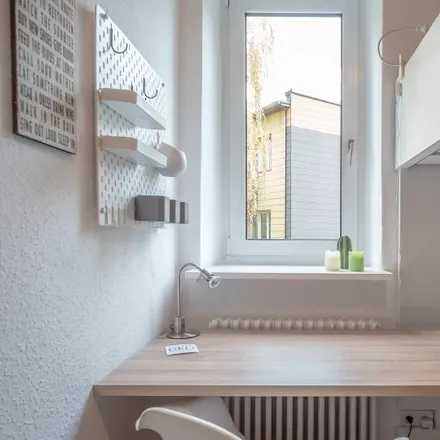 Rent this 3 bed room on Lauterberger Straße 4 in 12347 Berlin, Germany