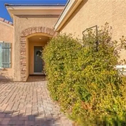 Image 2 - 2385 Wood Village Drive, Henderson, NV 89044, USA - House for sale