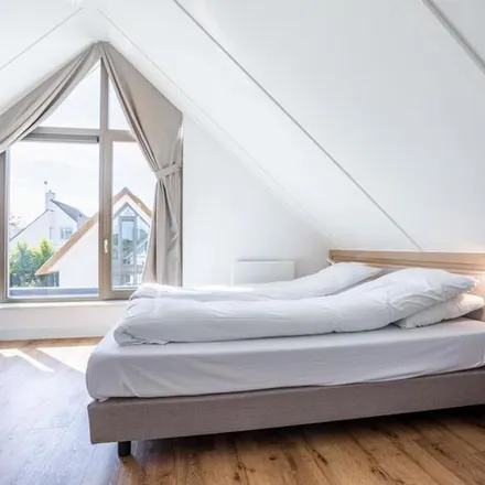 Rent this 4 bed apartment on Van Panhuysstraat 11 in 2203 JN Noordwijk, Netherlands
