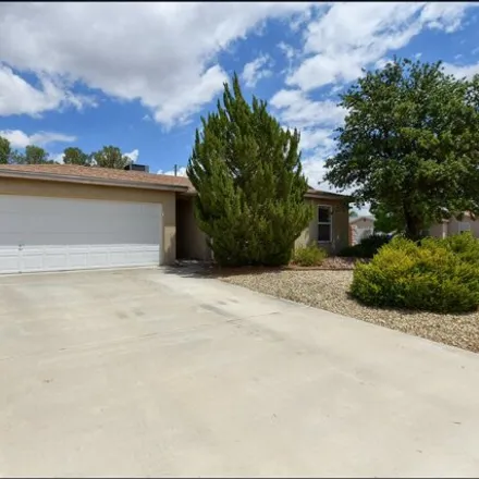 Image 3 - 5615 Patagonia Dr, Las Cruces, New Mexico, 88011 - House for sale