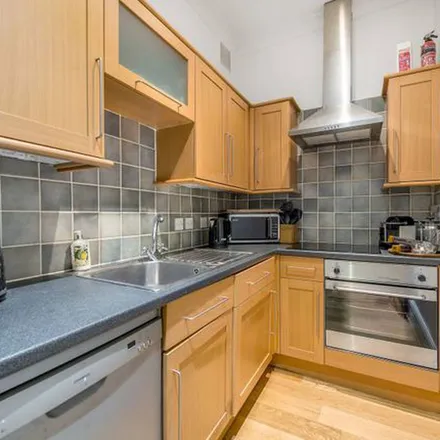 Image 3 - 105 Gloucester Terrace, London, W2 3HH, United Kingdom - Townhouse for rent