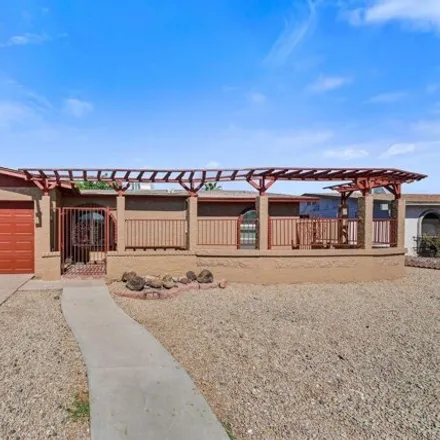 Buy this 3 bed house on 10636 North 48th Avenue in Glendale, AZ 85304