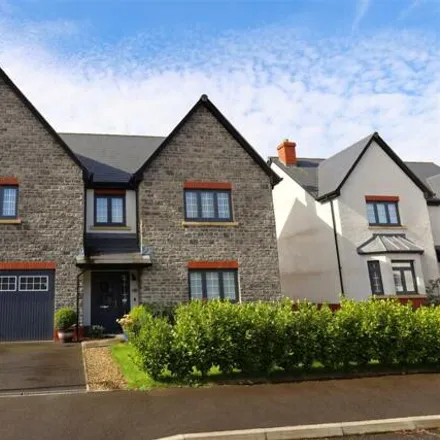 Buy this 5 bed house on Cae Newydd in St. Nicholas, CF5 6BF