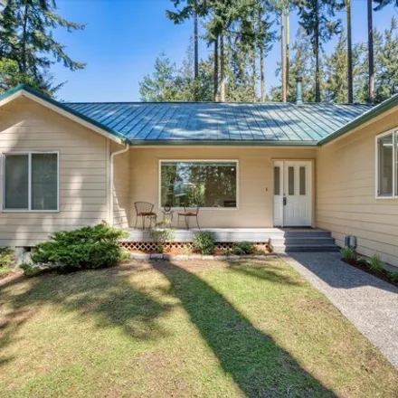 Buy this 3 bed house on 587 Ridge View Drive in Clallam County, WA 98382