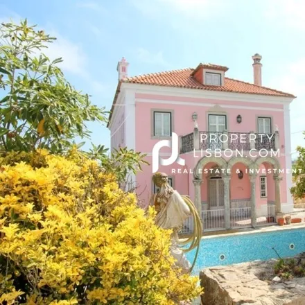 Buy this 17 bed house on Rua da Colina in 2705-225 Colares, Portugal