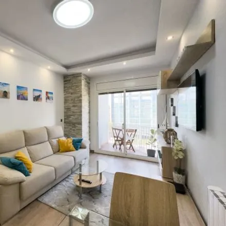 Rent this 4 bed apartment on Carrer de València in 104, 08015 Barcelona