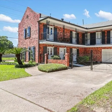 Image 2 - 4500 West Esplanade Avenue North, Metairie, LA 70002, USA - House for sale