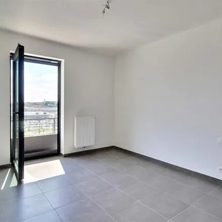 Rent this 2 bed apartment on Delhaize in Rue Père Damien - Pater Damiaanstraat 4, 7700 Mouscron