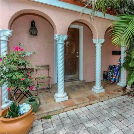 Image 2 - 1447 Hollywood Blvd, Hollywood, Florida, 33020 - House for sale