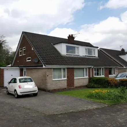 Buy this 3 bed duplex on Dalehead Road in Leyland, Lancashire