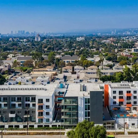 Rent this 2 bed apartment on 525 North Wilton Place in Los Angeles, CA 90004